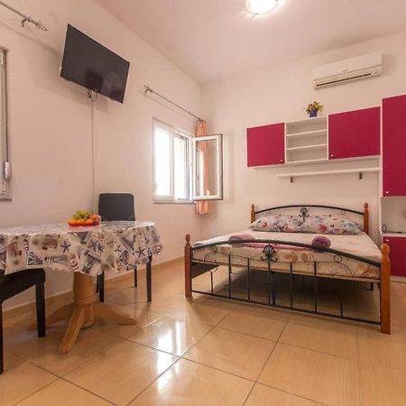 Studio Apartments Zloic In Крвавица Екстериор снимка