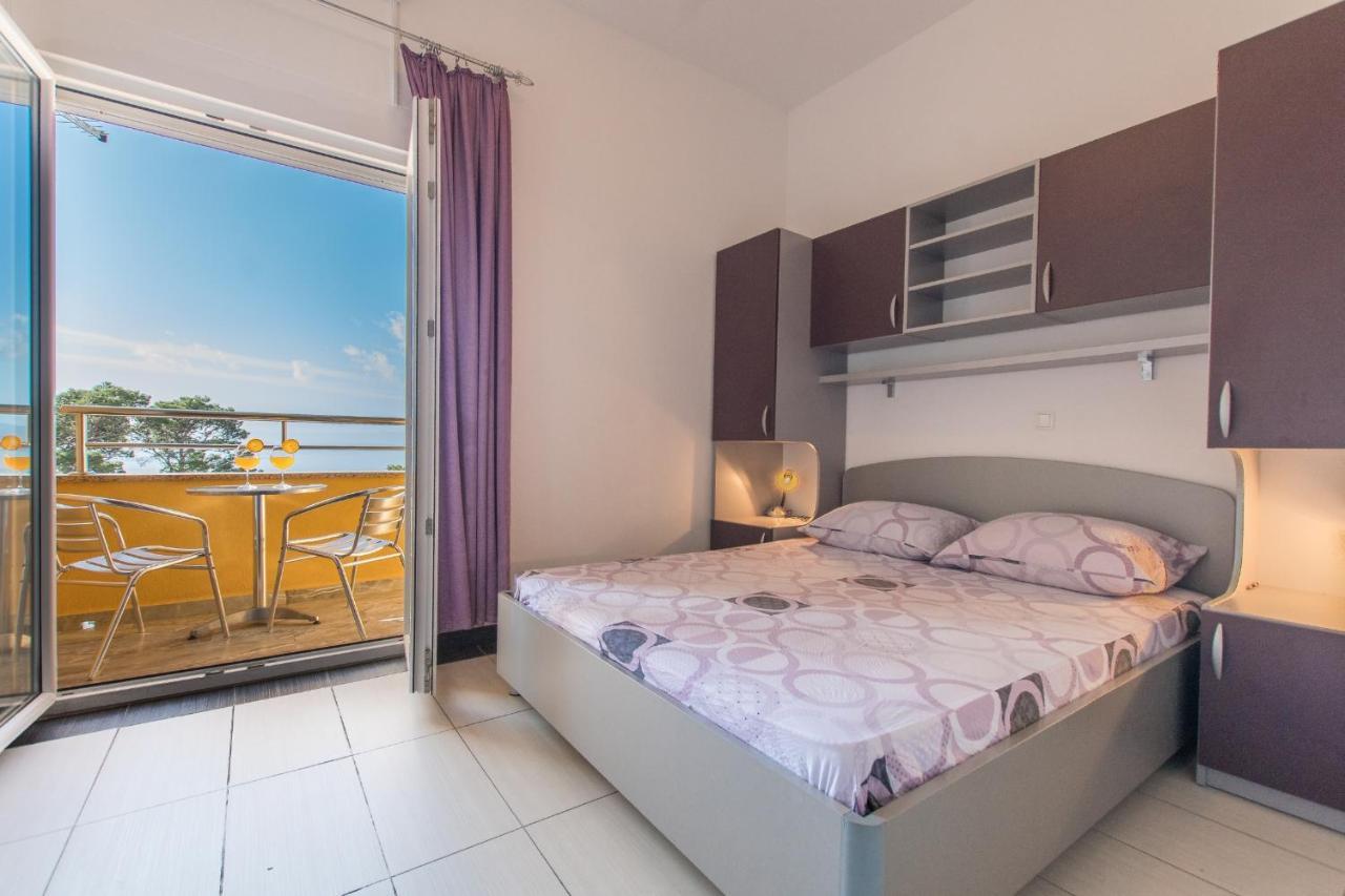 Studio Apartments Zloic In Крвавица Екстериор снимка