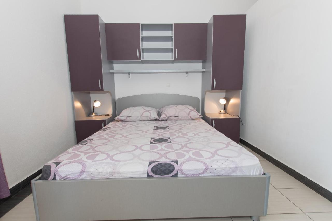 Studio Apartments Zloic In Крвавица Екстериор снимка